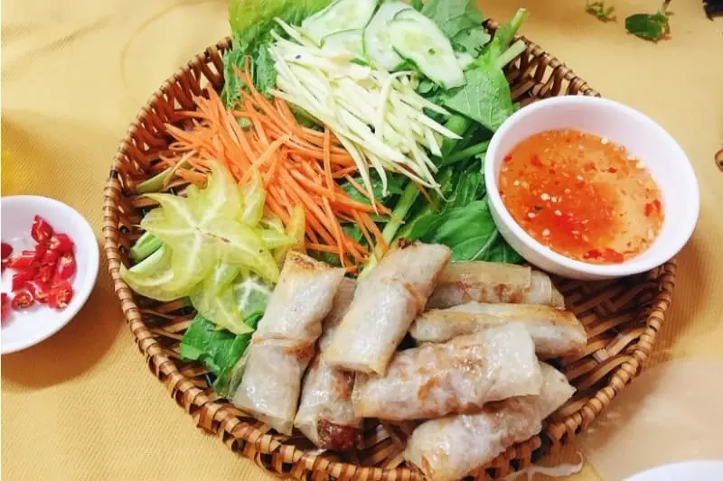 Ram cuốn cải Đ&agrave;o Duy Từ - Ẩm thực độc đ&aacute;o tại Th&agrave;nh phố Đ&agrave; Nẵng 2