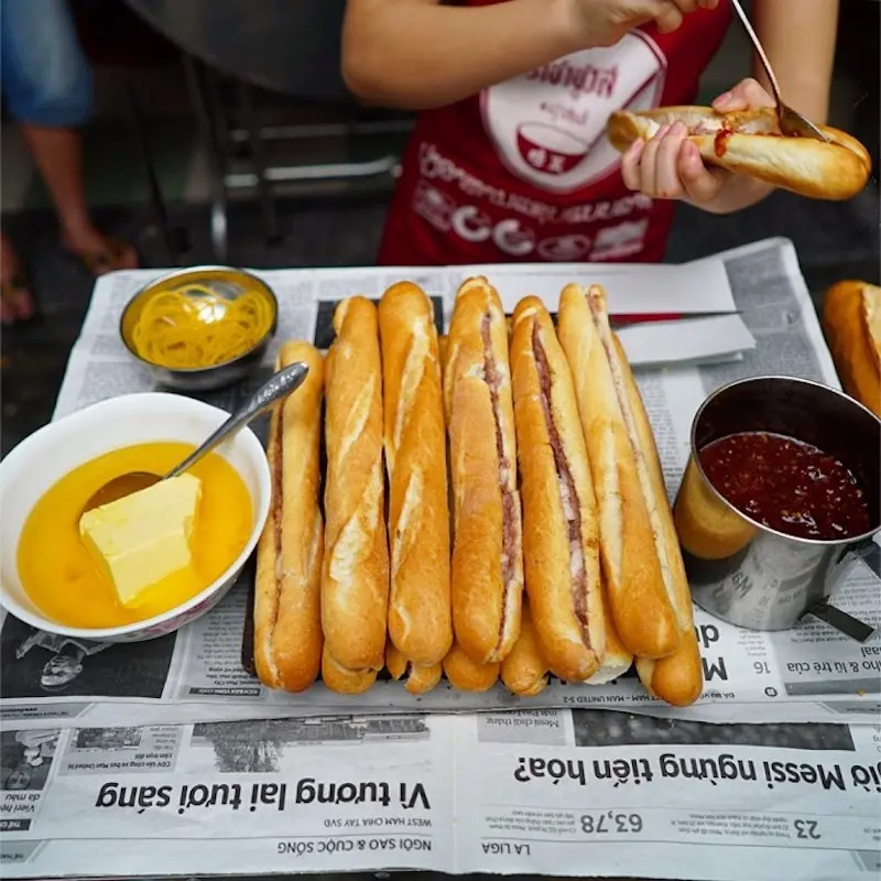 Săn l&ugrave;ng 10 qu&aacute;n b&aacute;nh m&igrave; que Đ&agrave; Nẵng nổi tiếng ăn l&agrave; ghiền 2