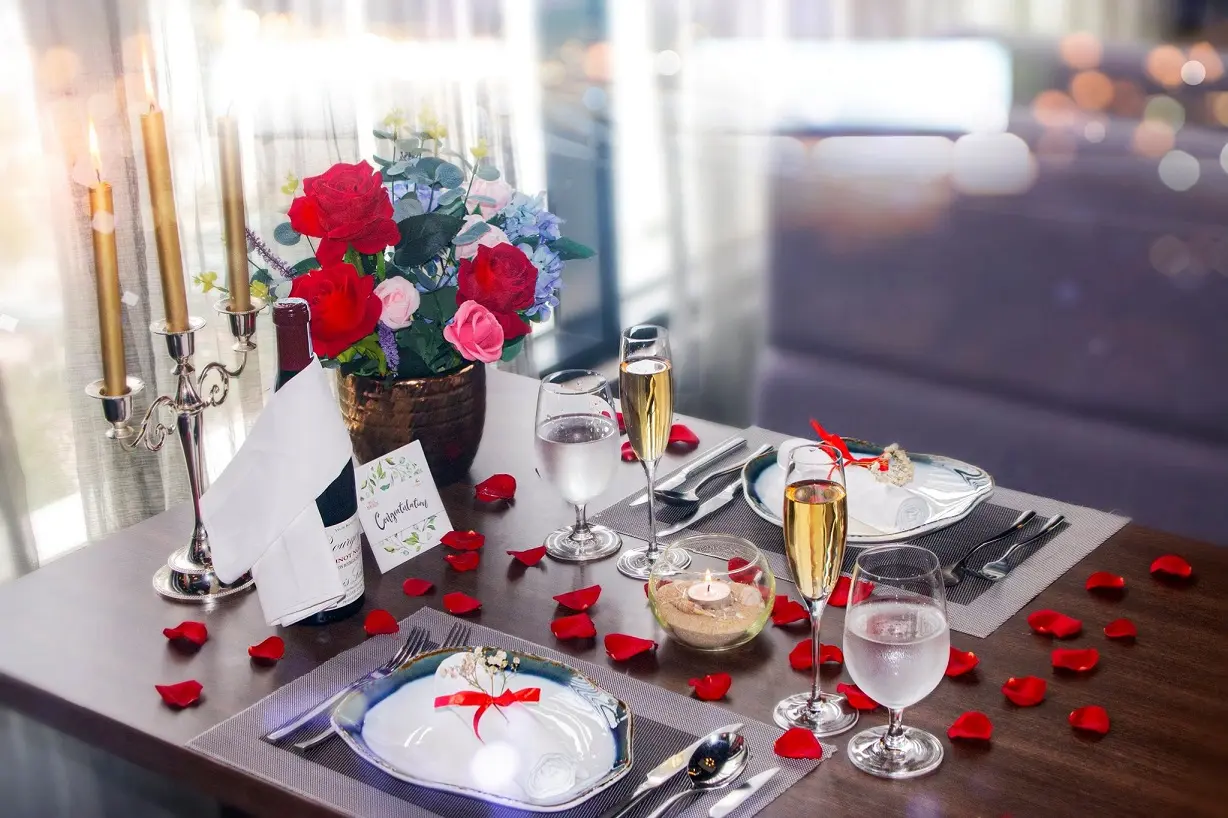 Sky View Restaurant - Nh&agrave; h&agrave;ng l&atilde;ng mạn l&yacute; tưởng cho c&aacute;c cặp đ&ocirc;i tại Đ&agrave; Nẵng 17