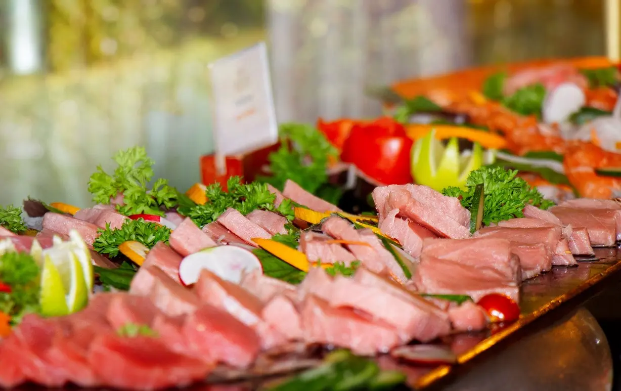 Sky View Restaurant - Nh&agrave; h&agrave;ng l&atilde;ng mạn l&yacute; tưởng cho c&aacute;c cặp đ&ocirc;i tại Đ&agrave; Nẵng 15
