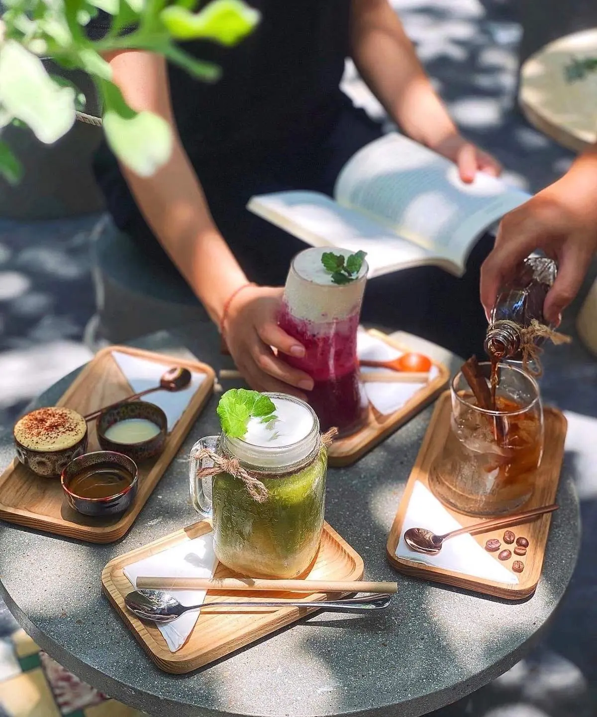 The 59 Caf&eacute; &ndash; Qu&aacute;n caf&eacute; n&uacute;p hẻm với vẻ đẹp ho&agrave;i cổ đặc biệt 8