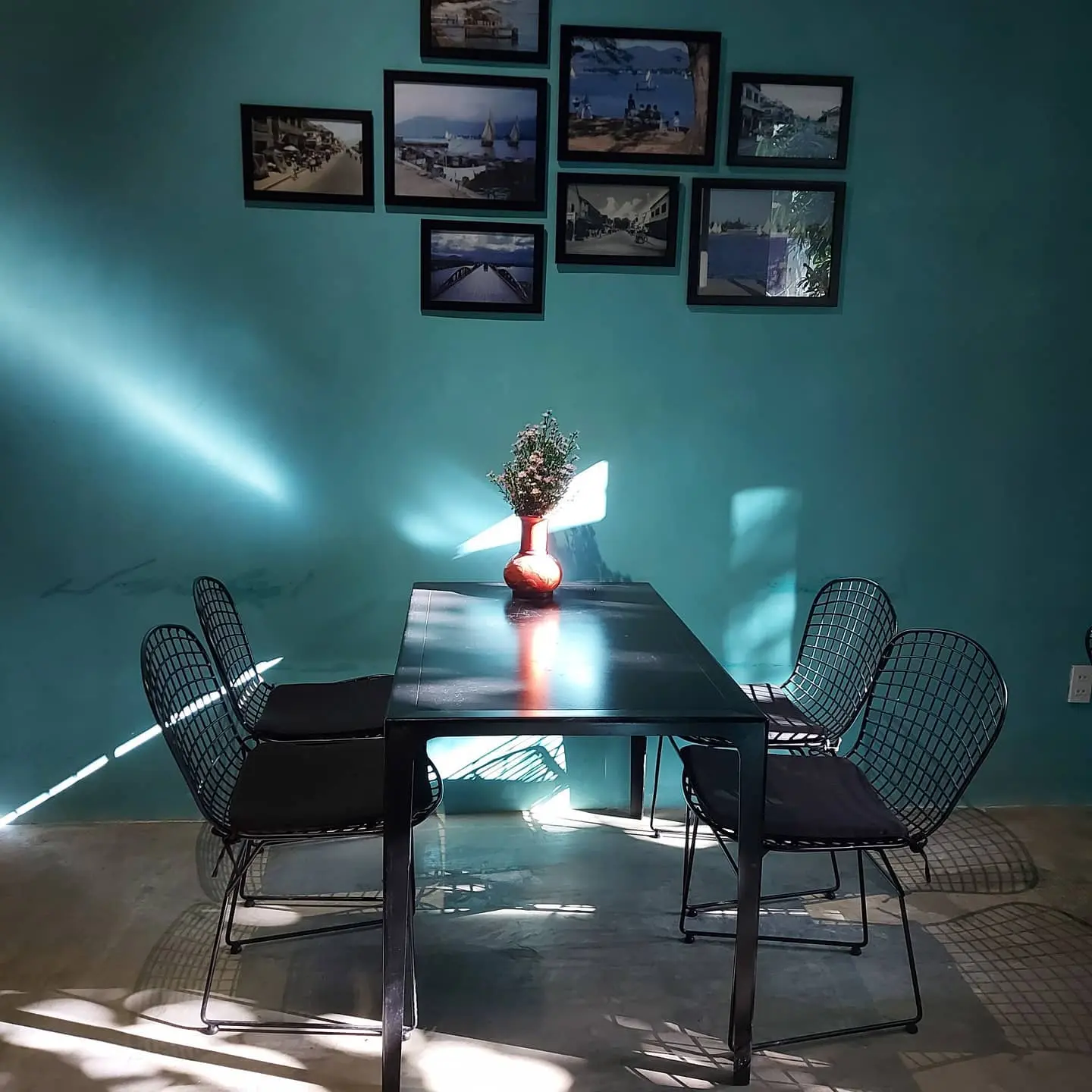 The 59 Caf&eacute; &ndash; Qu&aacute;n caf&eacute; n&uacute;p hẻm với vẻ đẹp ho&agrave;i cổ đặc biệt 19