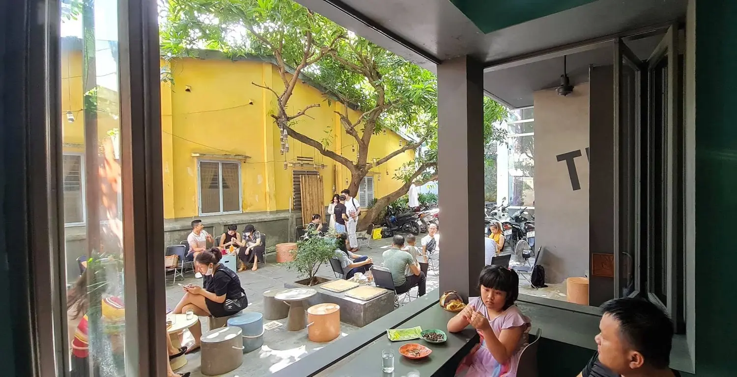 The 59 Caf&eacute; &ndash; Qu&aacute;n caf&eacute; n&uacute;p hẻm với vẻ đẹp ho&agrave;i cổ đặc biệt 14