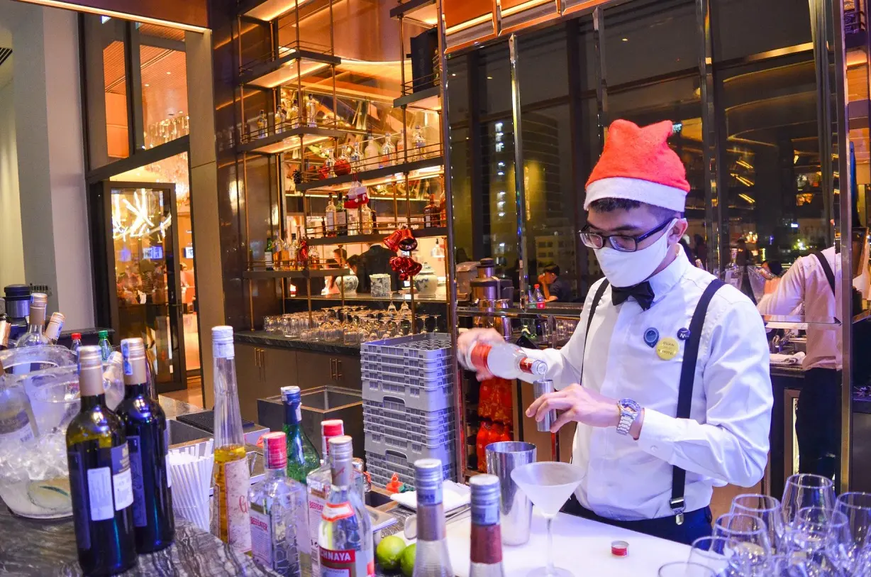 Thưởng thức buffet sang chảnh đẳng cấp quốc tế tại The Square &ndash; Novotel Premier Han River 6