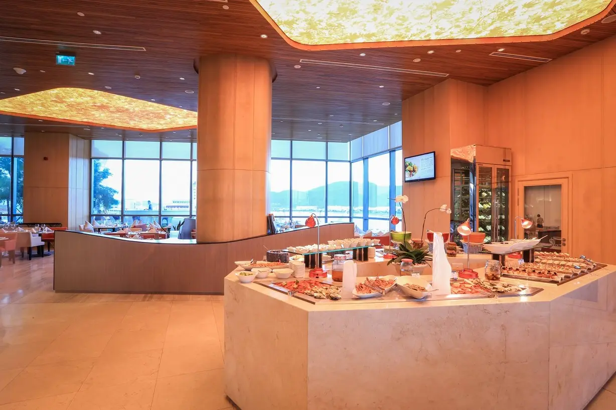 Thưởng thức buffet sang chảnh đẳng cấp quốc tế tại The Square &ndash; Novotel Premier Han River 13