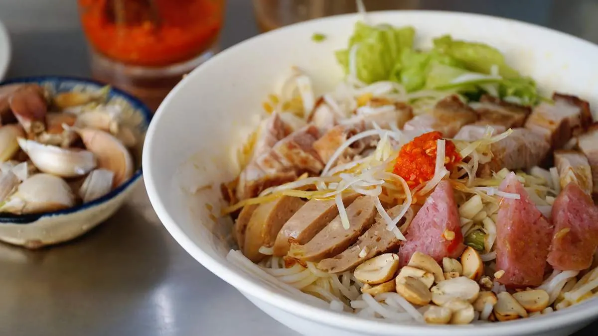 Thưởng Thức B&uacute;n Mắm Ngọc Đ&agrave; Nẵng Nức Tiếng 4
