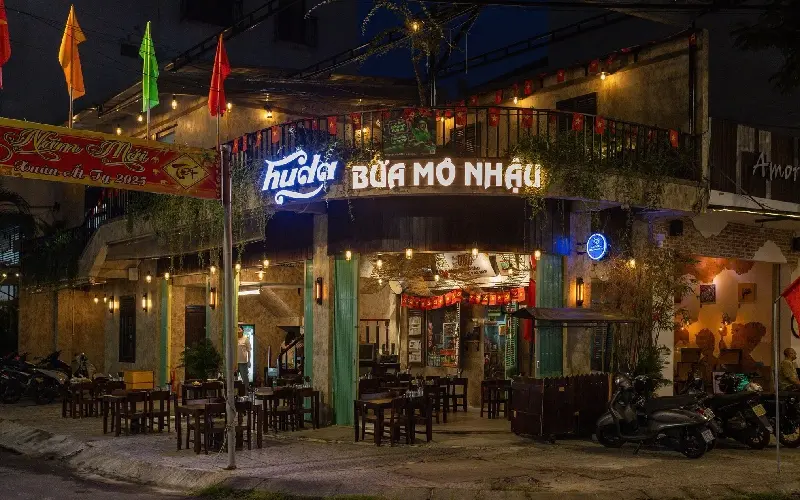 Top 12 qu&aacute;n nhậu Đ&agrave; Nẵng gi&aacute; b&igrave;nh d&acirc;n nổi tiếng cho thực kh&aacute;ch say qu&ecirc;n lối về 3