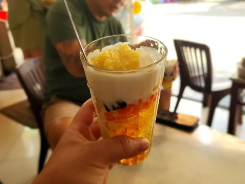 Top 6 quán chè xoa xoa hạt lựu 'gây nghiện' tại Đà Nẵng 5