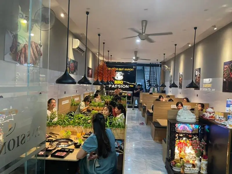 Top 8 nh&agrave; h&agrave;ng buffet Đ&agrave; Nẵng với v&ocirc; v&agrave;n m&oacute;n ăn ngon 7