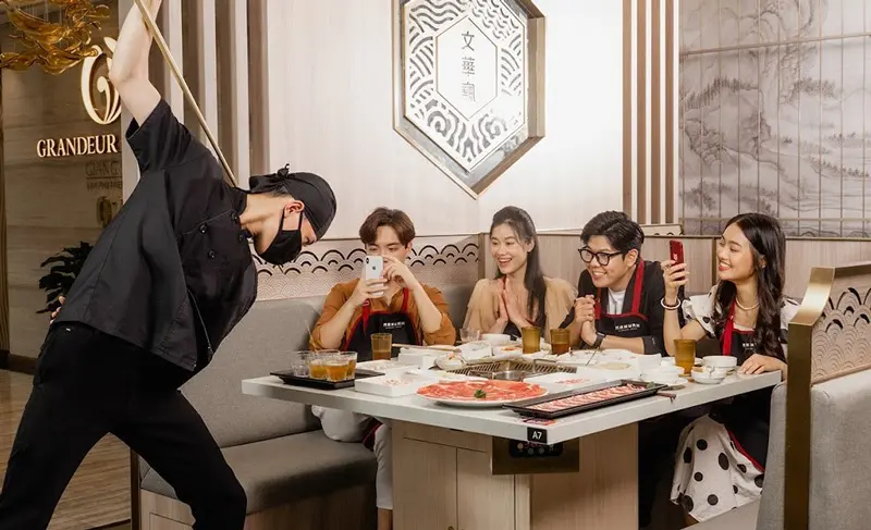 Top 8 nh&agrave; h&agrave;ng buffet Đ&agrave; Nẵng với v&ocirc; v&agrave;n m&oacute;n ăn ngon 2