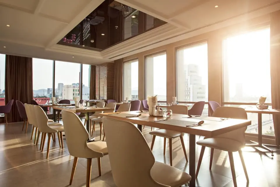 Top View Bar Da Nang - Điểm nh&igrave;n ngắm to&agrave;n th&agrave;nh phố từ tr&ecirc;n cao 10