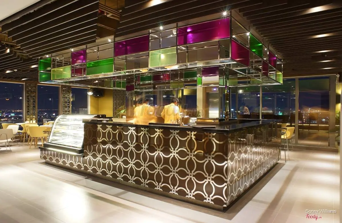 Top View Bar Da Nang - Điểm nh&igrave;n ngắm to&agrave;n th&agrave;nh phố từ tr&ecirc;n cao 11