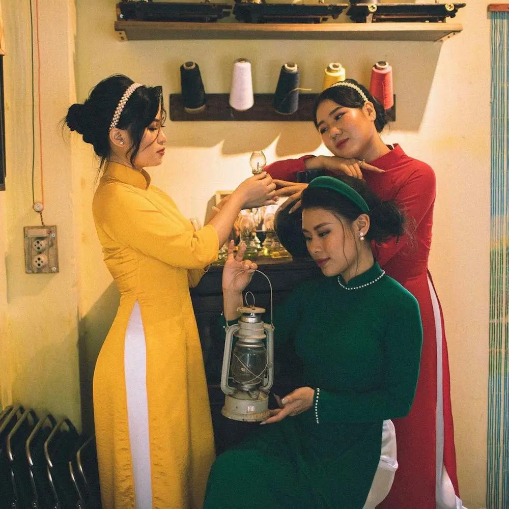 Trở về thời &ocirc;ng b&agrave; anh c&ugrave;ng Tiệm Nước Bao Cấp 11