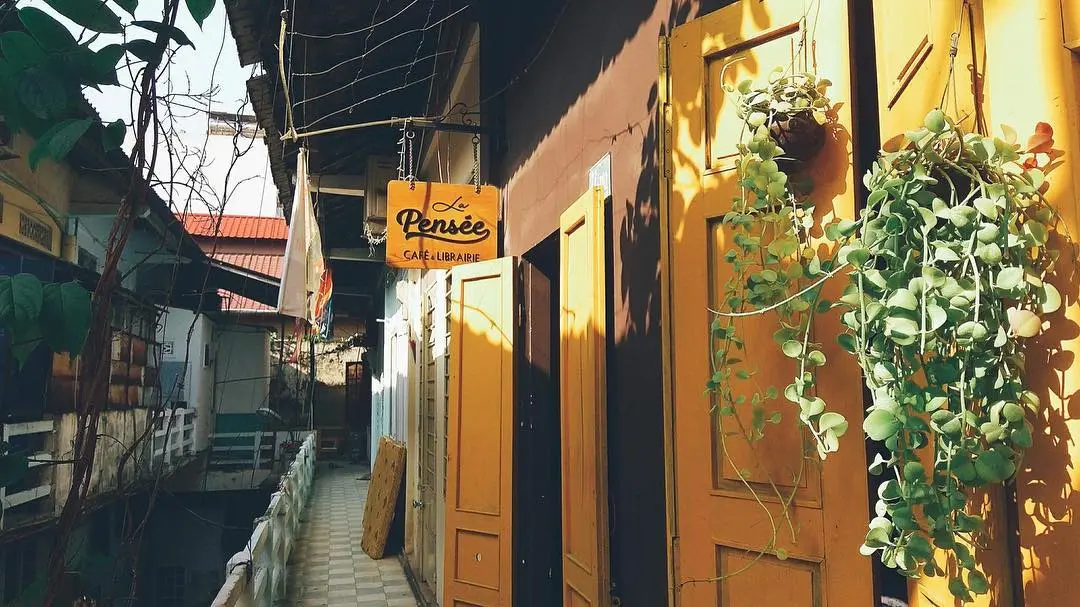 Lạc vào La Pensée Café & Librairie - Quán cà phê sách nổi tiếng Đà Nẵng