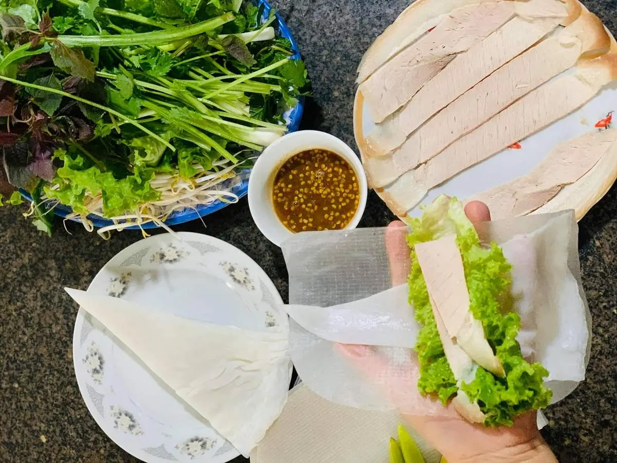 Muốn tìm quán bánh tráng cuốn thịt heo Đà Nẵng chuẩn vị phải bỏ túi ngay danh sách này