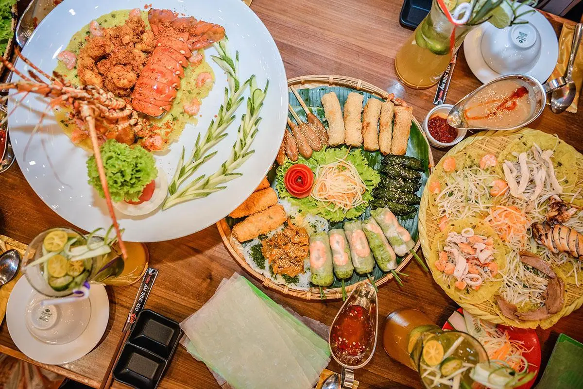 Thiên đường ẩm thực Đà Nẵng cuốn hút du khách bốn phương