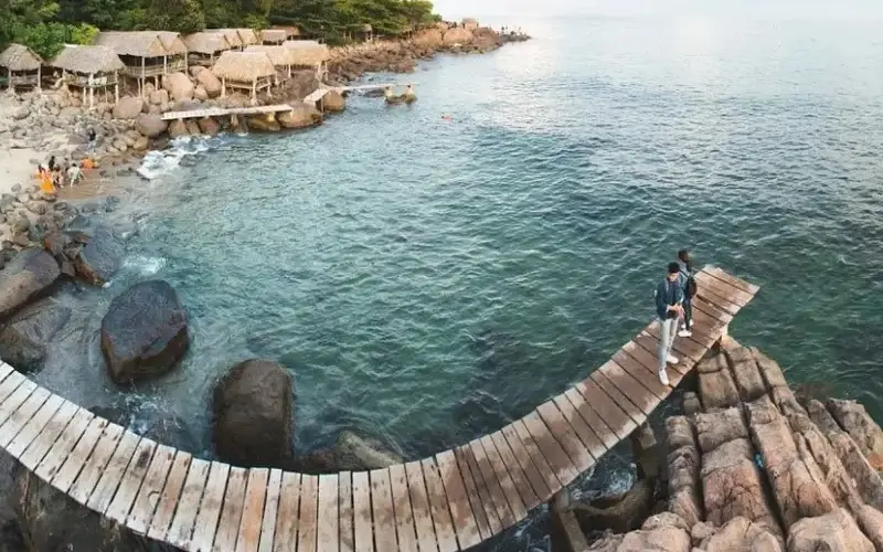 B&atilde;i Đ&aacute; Đen Đ&agrave; Nẵng: Thi&ecirc;n đường hoang sơ l&agrave;m du kh&aacute;ch say l&ograve;ng 7