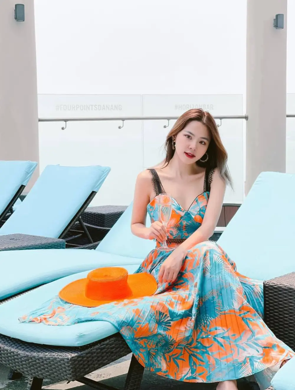 C&ugrave;ng N&agrave;ng thơ Tạ Xu&acirc;n Hương review du lịch Đ&agrave; Nẵng 14