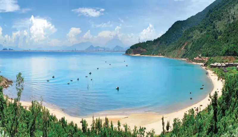 Kh&aacute;m ph&aacute; 10 b&atilde;i biển Đ&agrave; Nẵng đẹp say đắm l&ograve;ng người 6