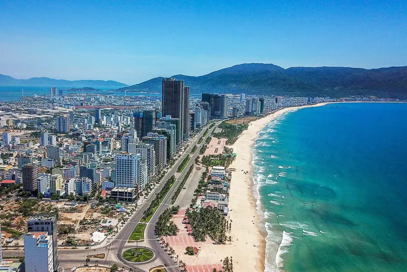 Kh&aacute;m ph&aacute; 10 b&atilde;i biển Đ&agrave; Nẵng đẹp say đắm l&ograve;ng người 2