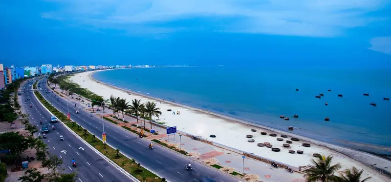 Kh&aacute;m ph&aacute; 10 b&atilde;i biển Đ&agrave; Nẵng đẹp say đắm l&ograve;ng người 9