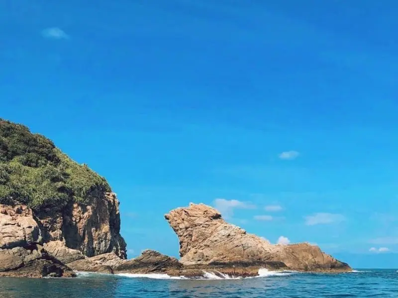 Mũi Ngh&ecirc;: Trải nghiệm trekking v&agrave; cắm trại giữa l&ograve;ng b&aacute;n đảo Sơn Tr&agrave; 11