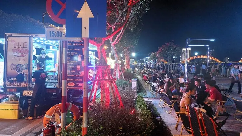 Phố đi bộ Đ&agrave; Nẵng Bạch Đằng điểm hẹn mới b&ecirc;n s&ocirc;ng H&agrave;n 4