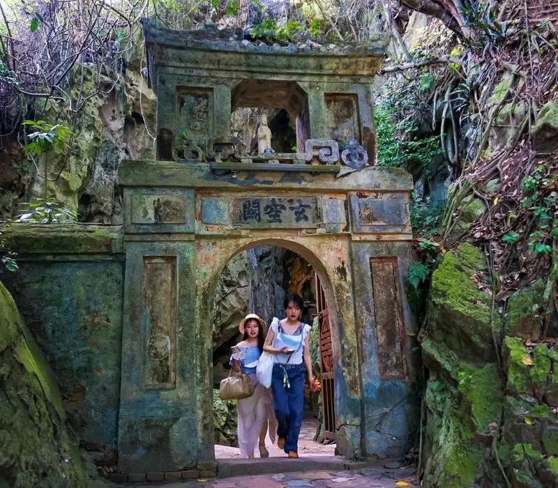 Đến Thủy Sơn chiêm ngưỡng trời, mây và đá ở Ngũ Hành Sơn Đà Nẵng