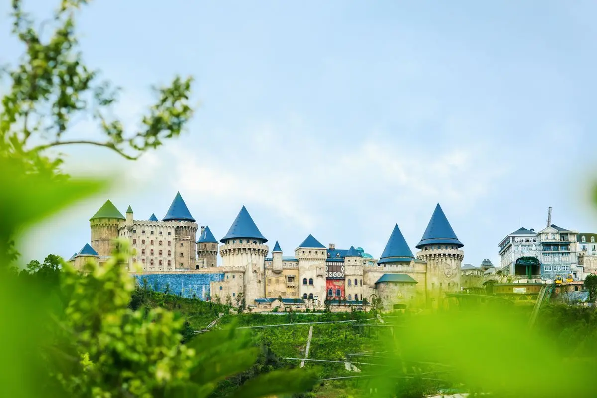 Lịch tr&igrave;nh kh&aacute;m ph&aacute; B&agrave; N&agrave; Hills tự t&uacute;c trong 1 ng&agrave;y 7