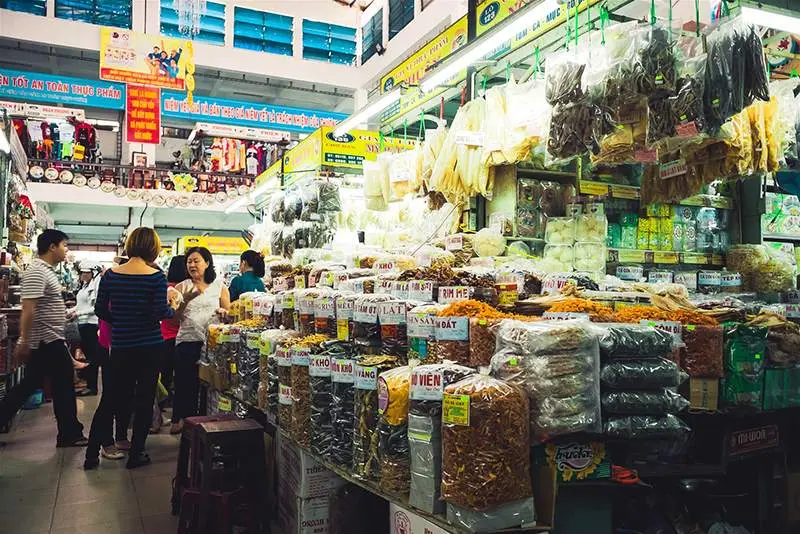 Lưu ngay lịch tr&igrave;nh kh&aacute;m ph&aacute; Đ&agrave; Nẵng về đ&ecirc;m si&ecirc;u th&uacute; vị th&ocirc;i bạn ơi 4