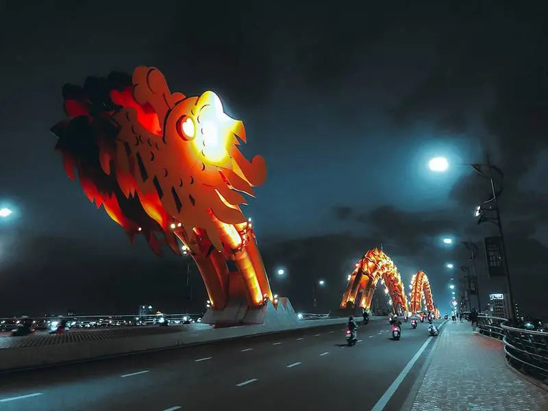 Một ng&agrave;y kh&aacute;m ph&aacute; Đ&agrave; Nẵng khuấy đảo c&aacute;c tọa độ nổi tiếng 12
