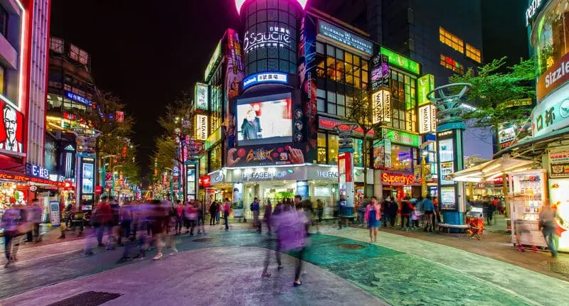 Chinh phục chợ đ&ecirc;m Ximending v&agrave; kh&aacute;m ph&aacute; thi&ecirc;n đường ẩm thực xứ Đ&agrave;i 9