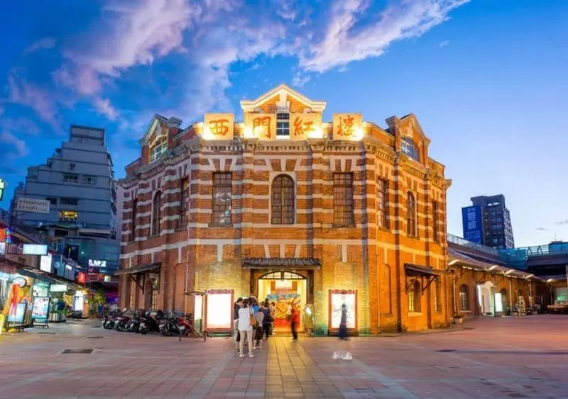 Chinh phục chợ đ&ecirc;m Ximending v&agrave; kh&aacute;m ph&aacute; thi&ecirc;n đường ẩm thực xứ Đ&agrave;i 6