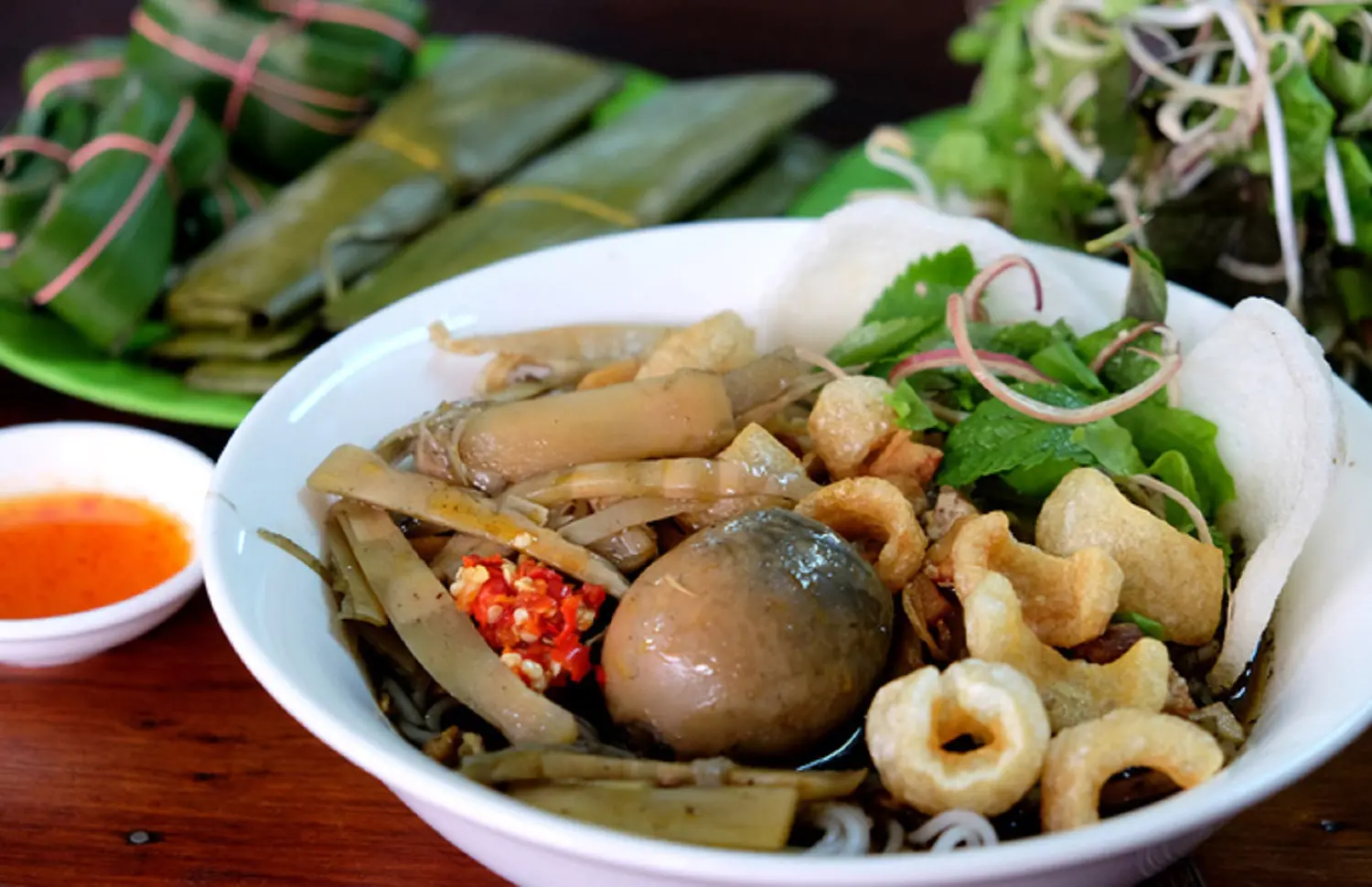 B&uacute;n cua thối, hương vị độc lạ giữa l&ograve;ng phố n&uacute;i Pleiku 2