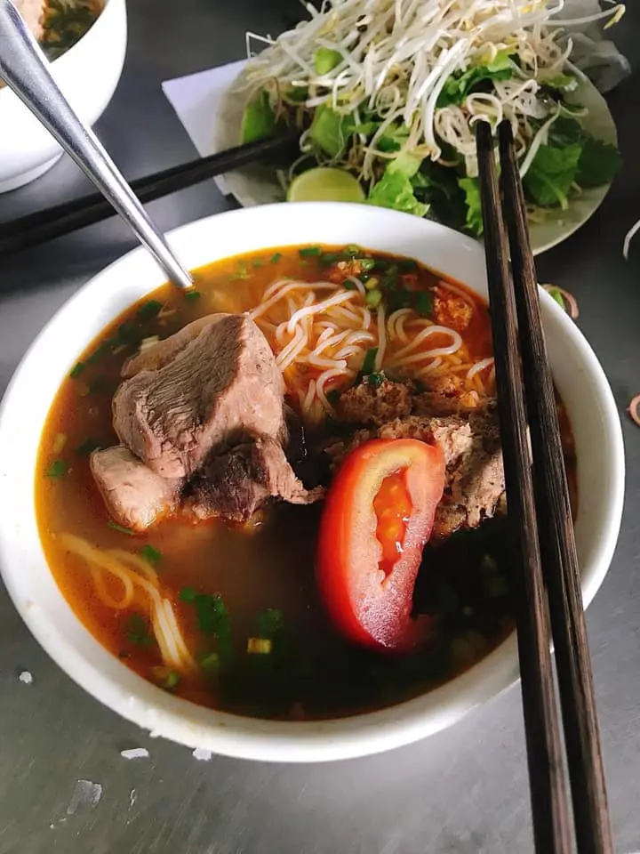 B&uacute;n ri&ecirc;u gi&ograve; Chi, qu&aacute;n ăn l&acirc;u đời nổi tiếng tại Pleiku 5