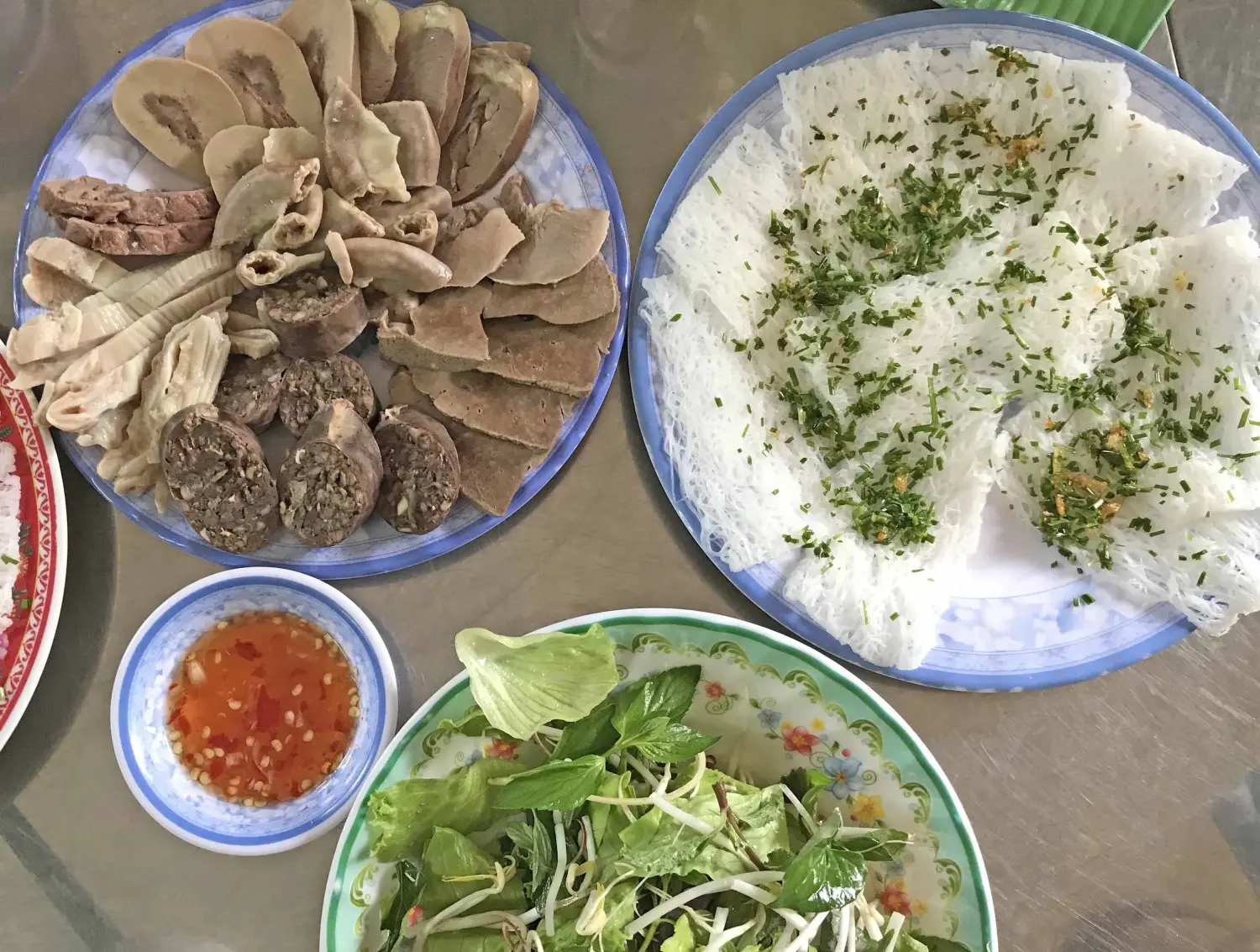 Ch&aacute;o l&ograve;ng b&aacute;nh hỏi, sự kết hợp độc lạ giữa đại ng&agrave;n 3