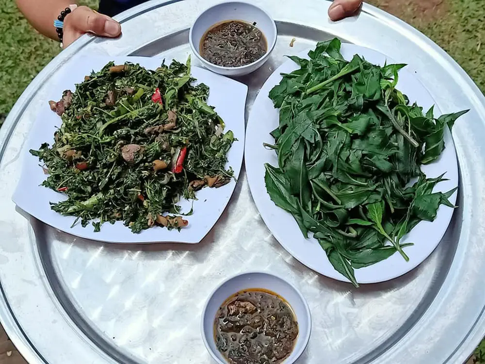 Đến Cơm lam g&agrave; nướng H'BLA T'RƯNG kh&aacute;m ph&aacute; đặc sản trứ danh đất Pleiku 9
