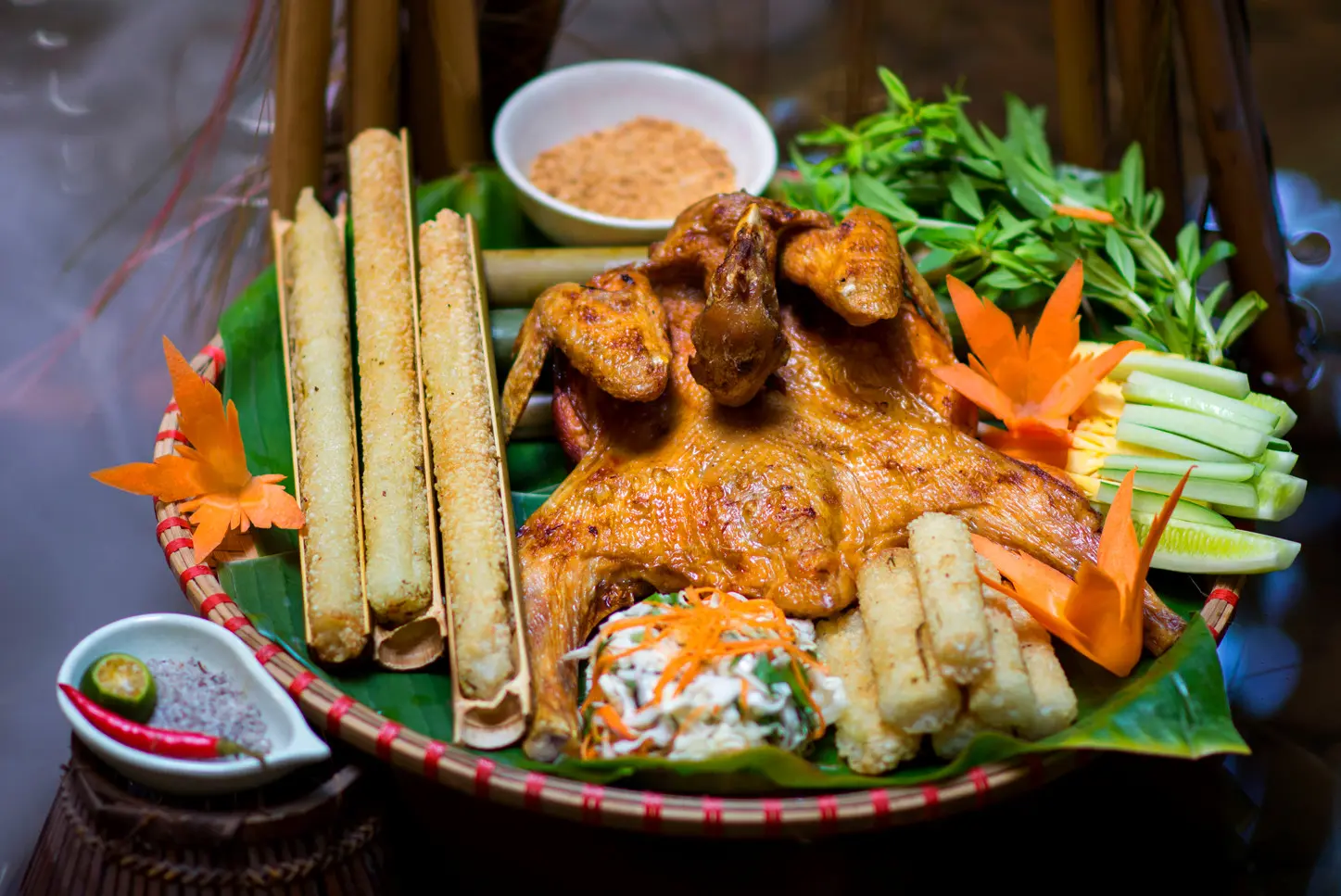 G&agrave; nướng cơm lam Pleiku, đặc sản d&acirc;n d&atilde; giữa chốn đại ng&agrave;n 2