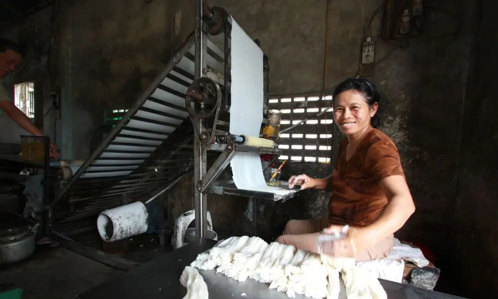 Gh&eacute; Qu&aacute;n m&igrave; quảng Ph&uacute; Chi&ecirc;m Pleiku nổi tiếng gần xa 3
