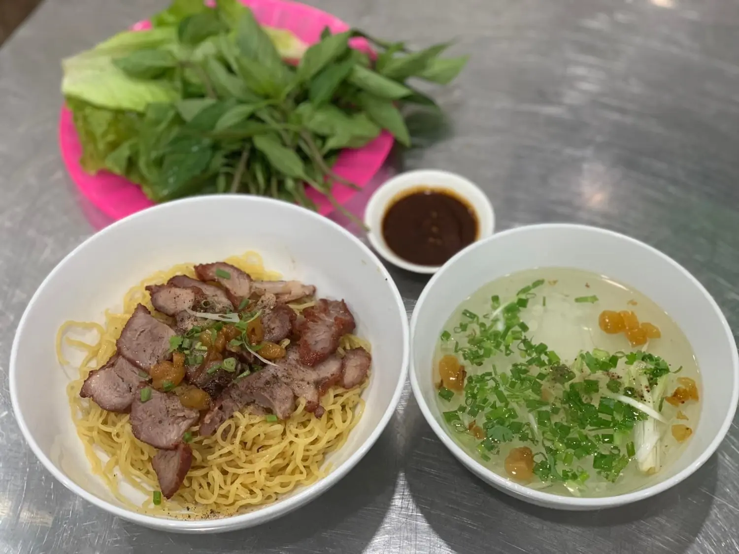 Kh&aacute;m ph&aacute; Phở T&agrave;u L&yacute;, qu&aacute;n ăn th&uacute; vị với m&oacute;n phở b&ograve; vi&ecirc;n 5