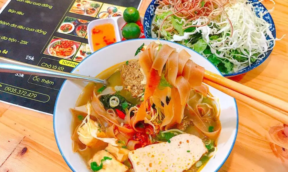 Kh&aacute;m ph&aacute; qu&aacute;n B&uacute;n Ốc Bếp Du thơm ngon nức tiếng của Gia Lai 3