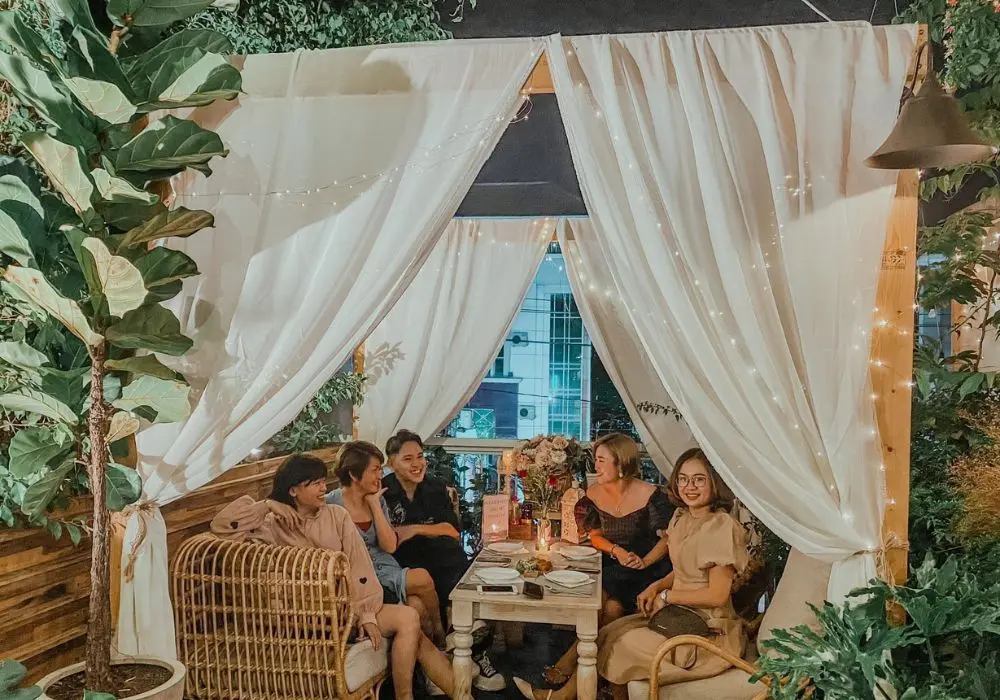 Lạc v&agrave;o KAP Bistro đậm chất cổ điển giữa l&ograve;ng th&agrave;nh phố 4