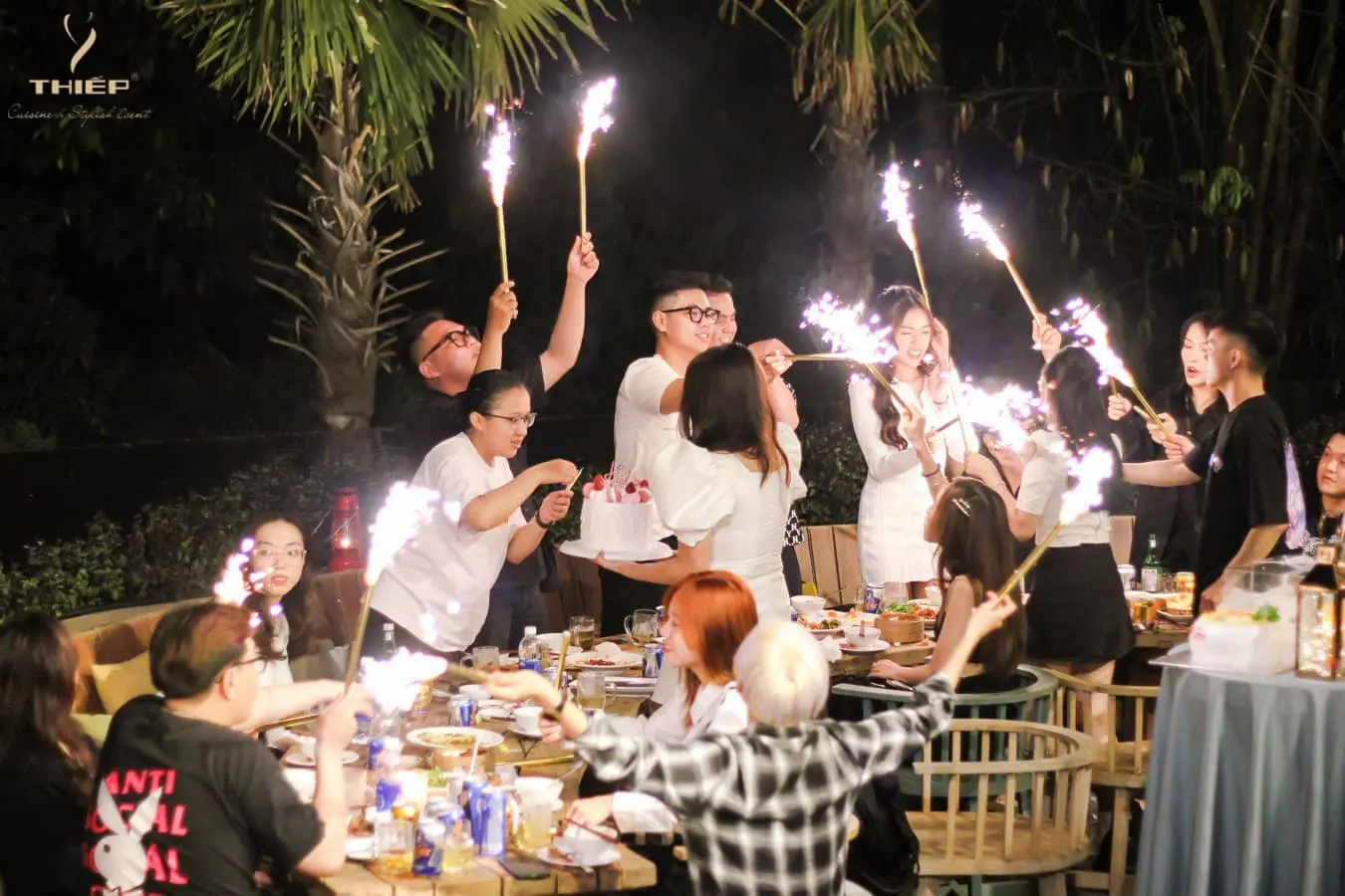 Nh&agrave; h&agrave;ng &Yacute; Thiếp, kh&ocirc;ng gian đậm chất phương T&acirc;y giữa phố n&uacute;i 4