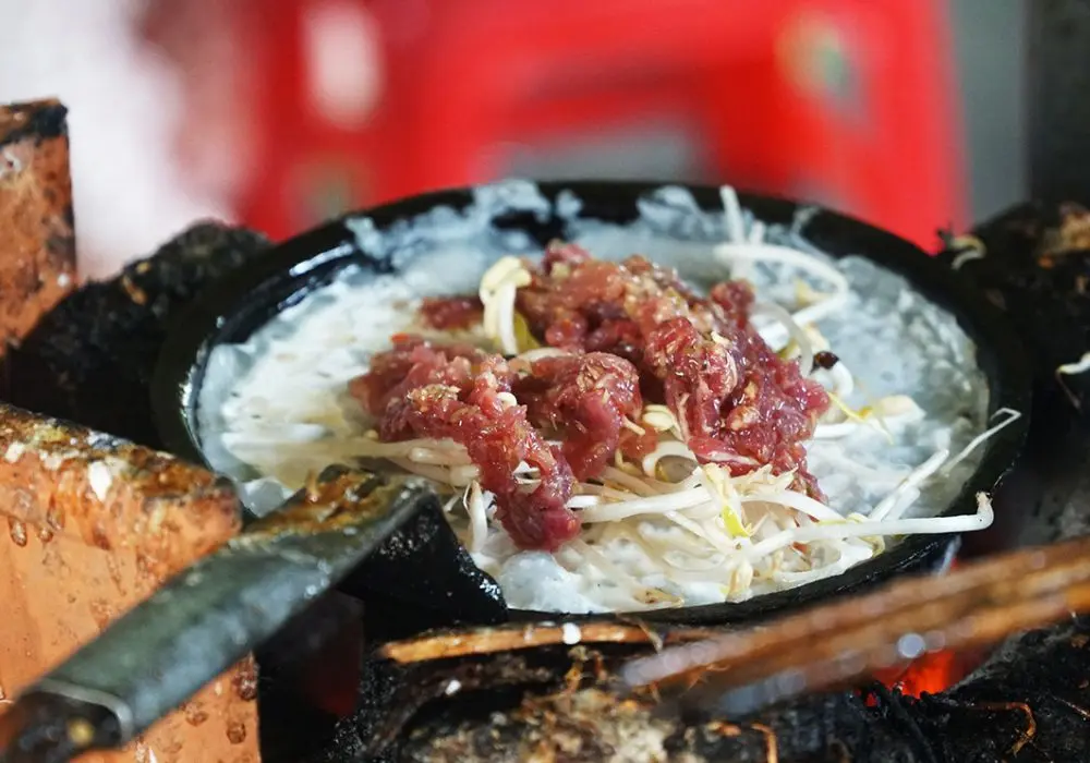 Qu&aacute;n b&aacute;nh x&egrave;o b&agrave; T&aacute;m Pleiku ngon nức tiếng tại phố n&uacute;i 3