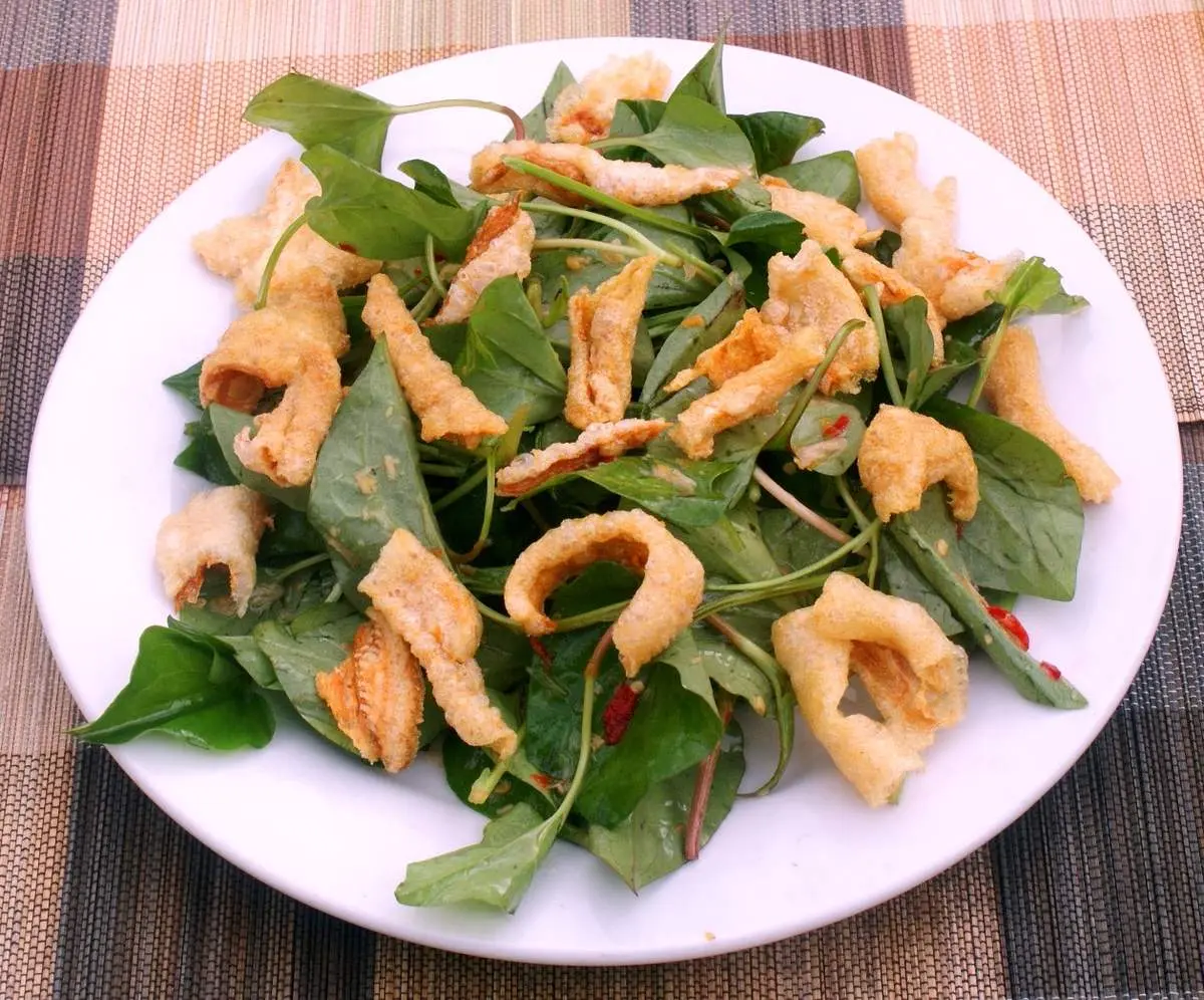 Qu&aacute;n Nh&agrave; T&ocirc;i, điểm ăn uống kh&ocirc;ng thể bỏ qua khi đến Gia Lai 4