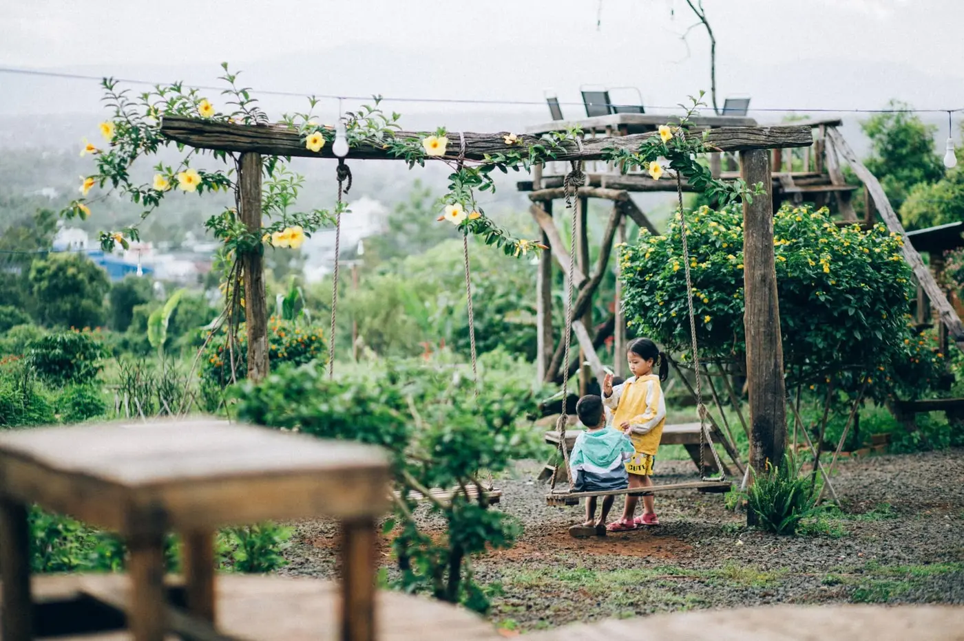 Tiệm C&agrave; ph&ecirc; Ho&agrave;ng H&ocirc;n, giấc mộng chiều l&atilde;ng mạn giữa trời Pleiku 6