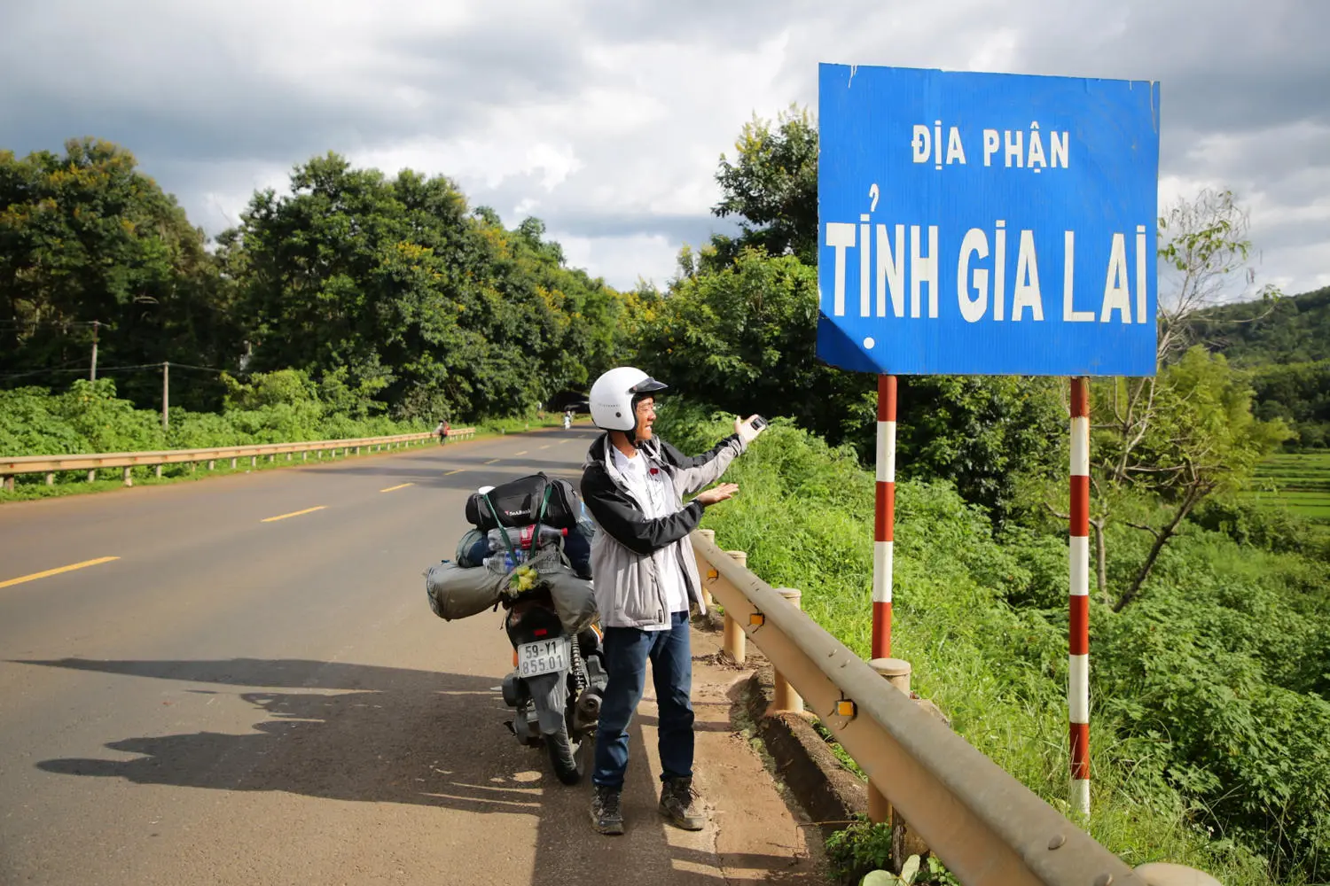 Dạo quanh Biển hồ Pleiku h&ograve;a m&igrave;nh v&agrave;o thi&ecirc;n nhi&ecirc;n trong l&agrave;nh 4