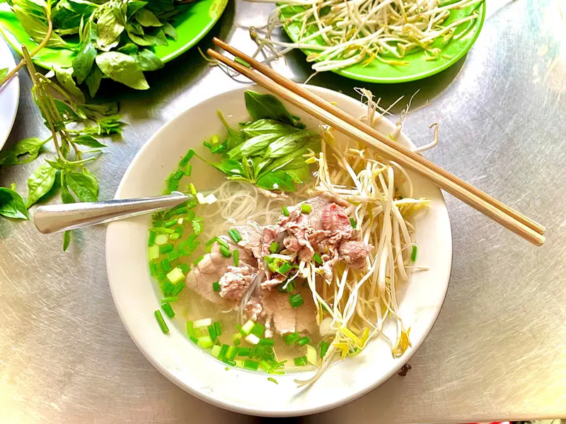 Thưởng thức hương vị phở Ho&agrave;ng Gia Lai nức tiếng Pleiku 3