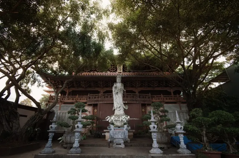 V&atilde;n cảnh Ch&ugrave;a Minh Th&agrave;nh, kh&ocirc;ng gian kiến tr&uacute;c ấn tượng tại Gia Lai 6