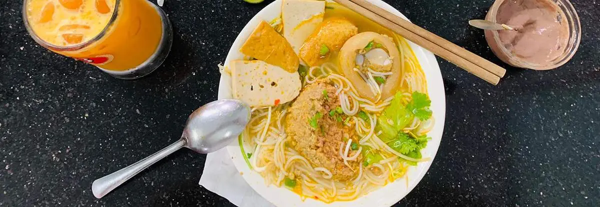 Review bún riêu giò Tư Gia Lai với hương vị thơm ngon, hấp dẫn